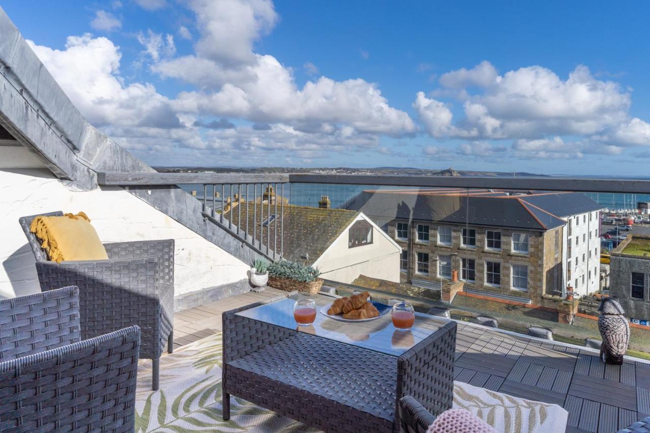 Stunning Views Over Mounts Bay With Balcony Penzance Ngoại thất bức ảnh